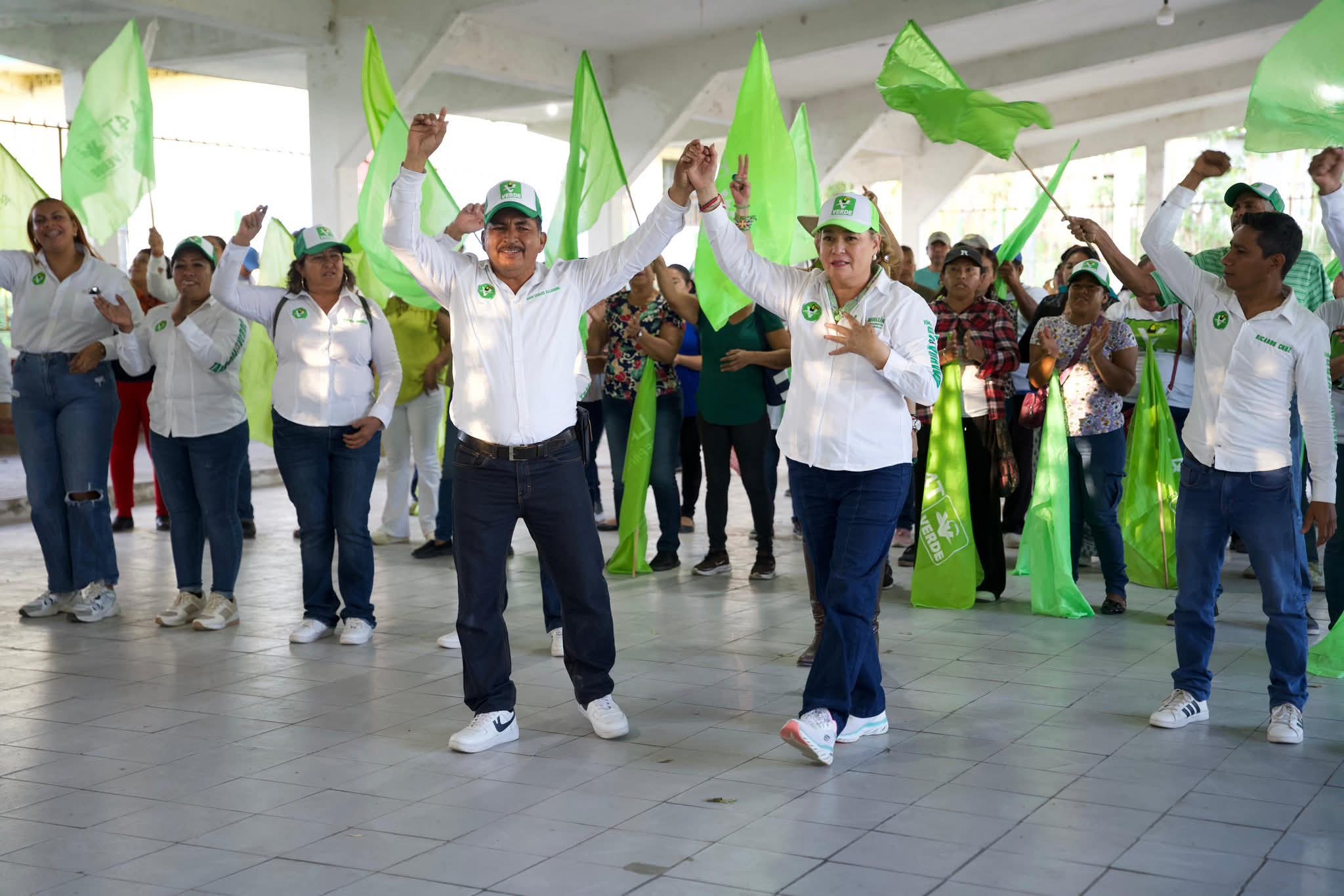 Pilar Guzmán intensifica recorridos en la zona rural de Tamiahua; prioriza infraestructura y salud
