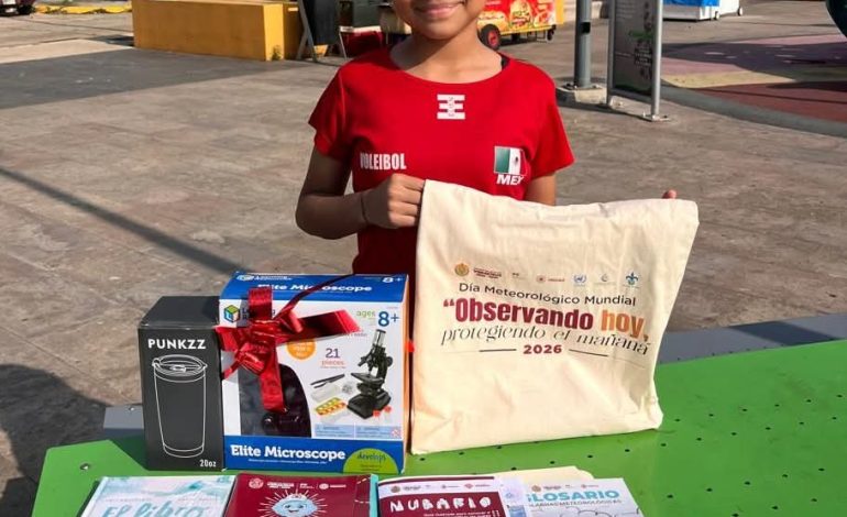 PREMIAN A LOS GANADORES DEL CONCURSO DE CUENTO Y FOTOGRAFÍA METEOROLÓGICA EN VERACRUZ